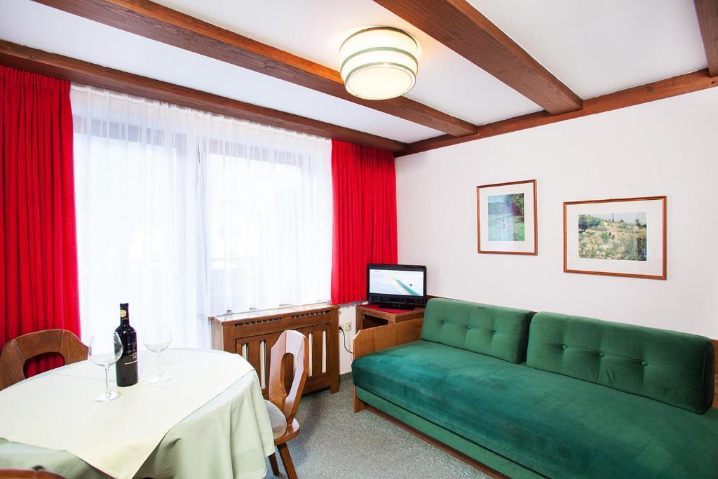 Johannahof Appartements Kaprun Zimmer foto